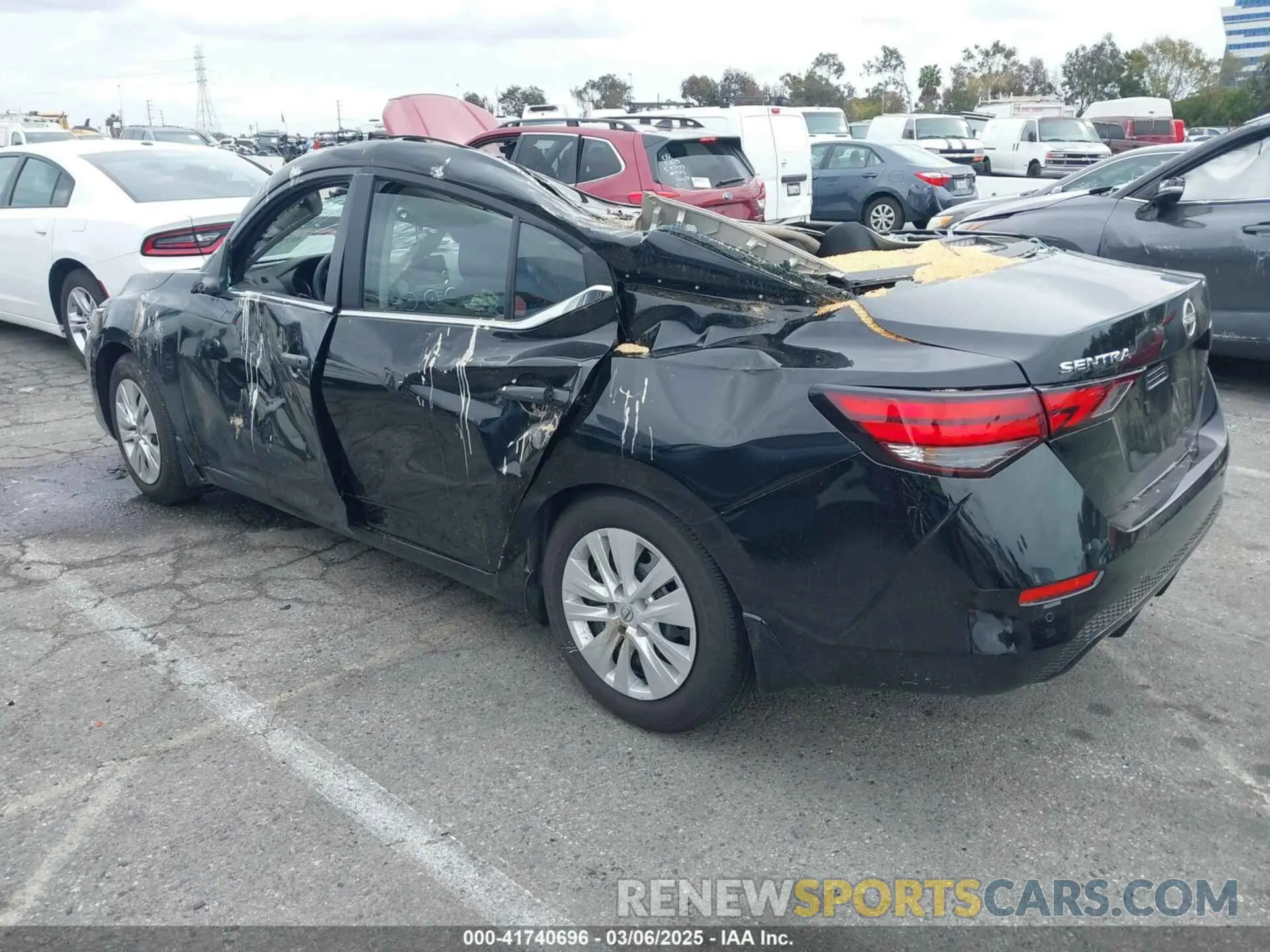 3 fotografías del automóvil dañado 3N1AB8BV4SY250150 NISSAN SENTRA 2025