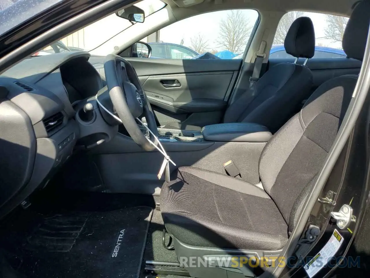 7 fotografías del automóvil dañado 3N1AB8BV4SY263626 NISSAN SENTRA 2025