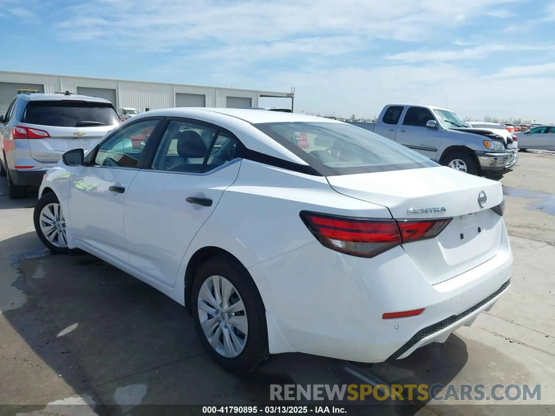 3 fotografías del automóvil dañado 3N1AB8BV5SY206433 NISSAN SENTRA 2025