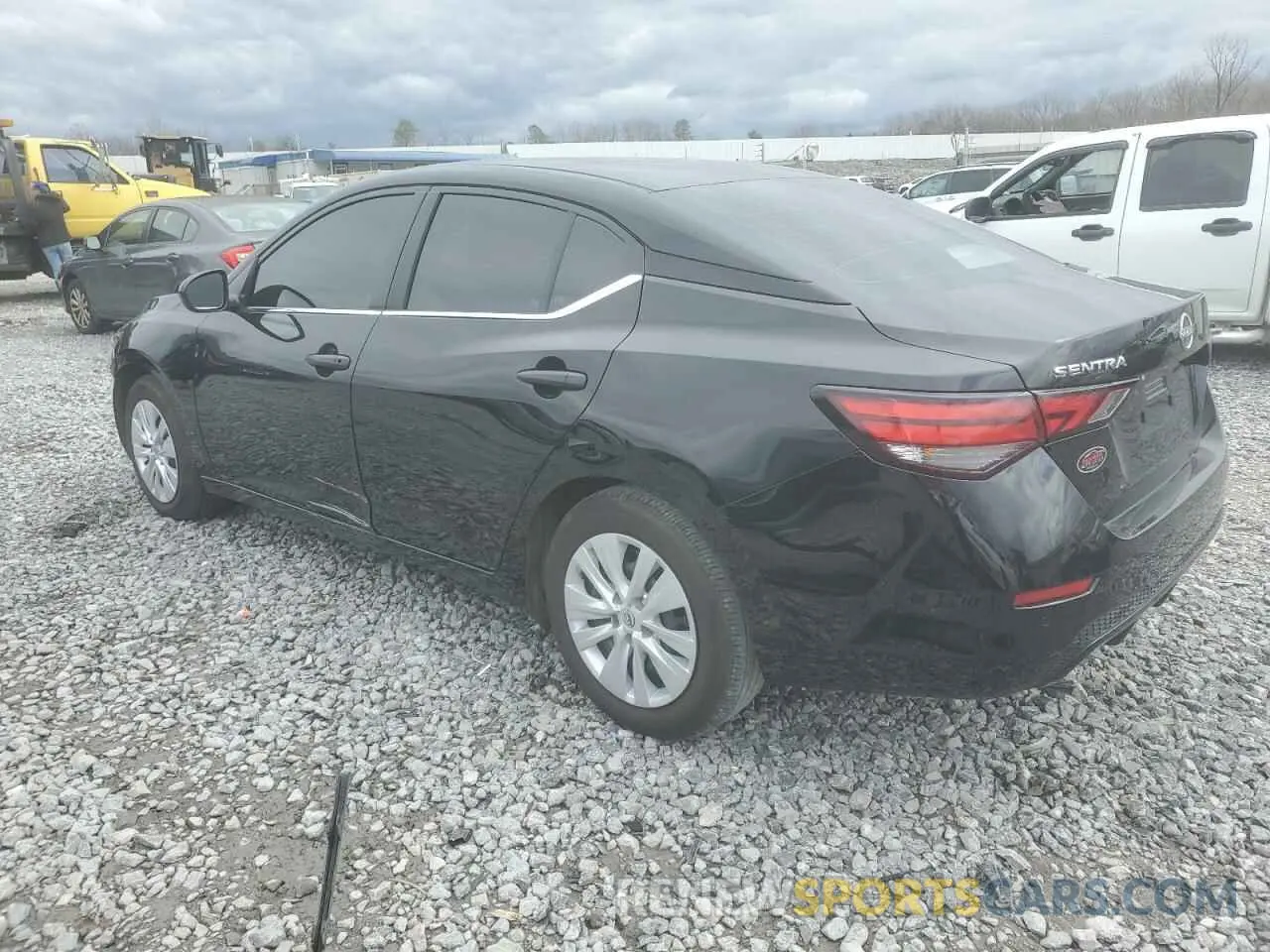 2 fotografías del automóvil dañado 3N1AB8BV5SY231252 NISSAN SENTRA 2025