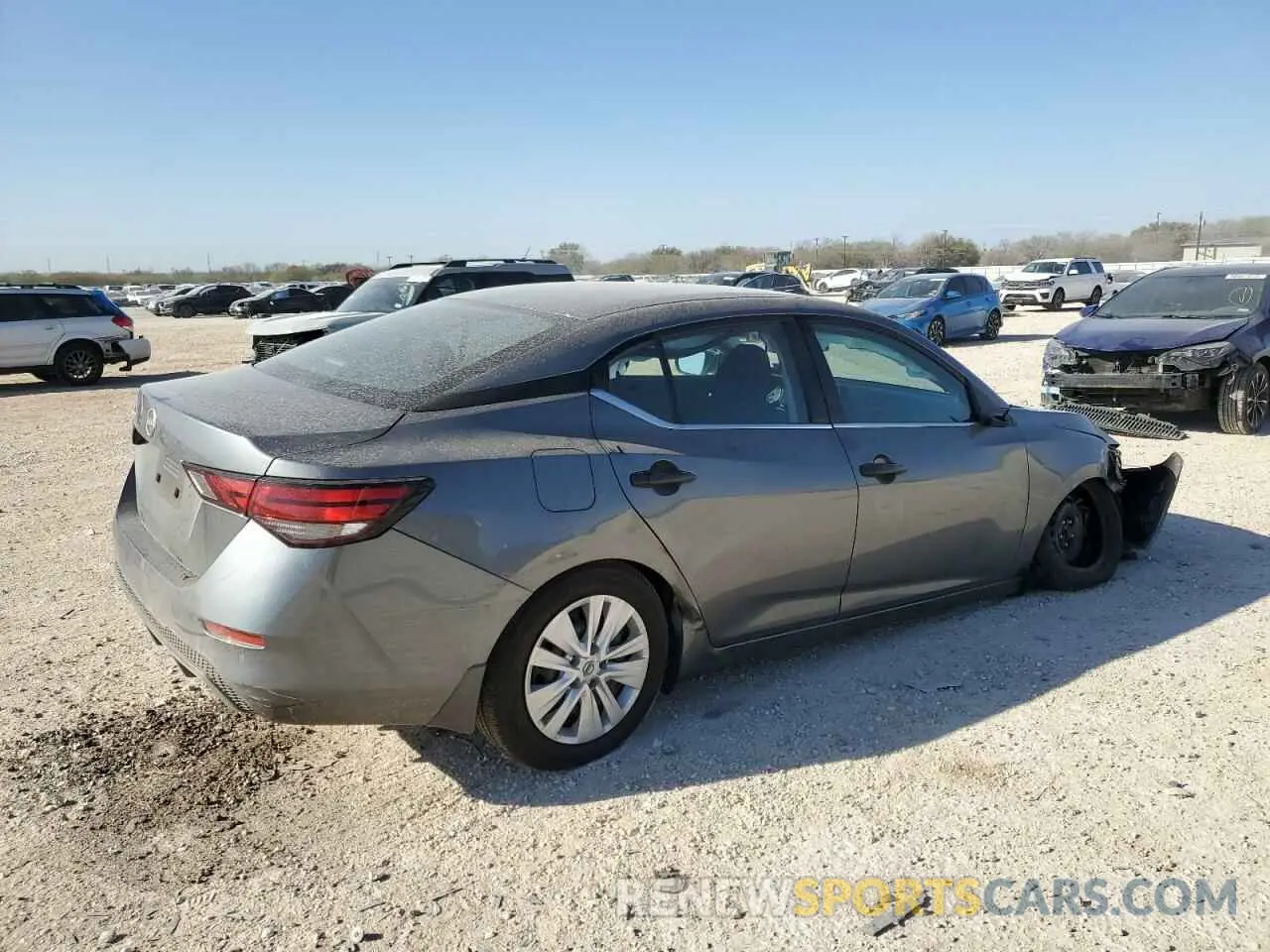 3 fotografías del automóvil dañado 3N1AB8BV5SY247953 NISSAN SENTRA 2025
