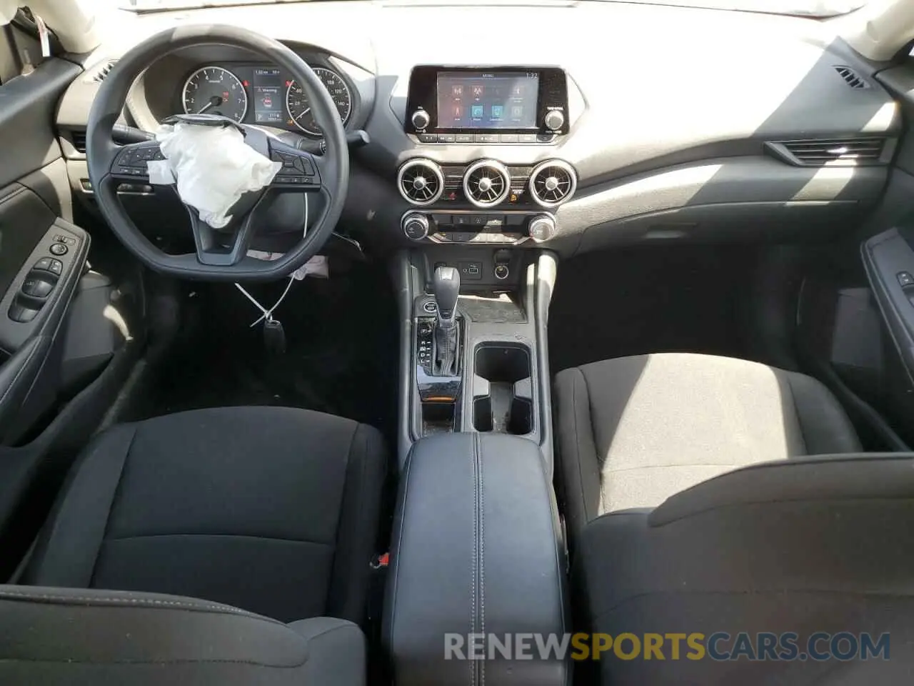 8 fotografías del automóvil dañado 3N1AB8BV5SY258998 NISSAN SENTRA 2025