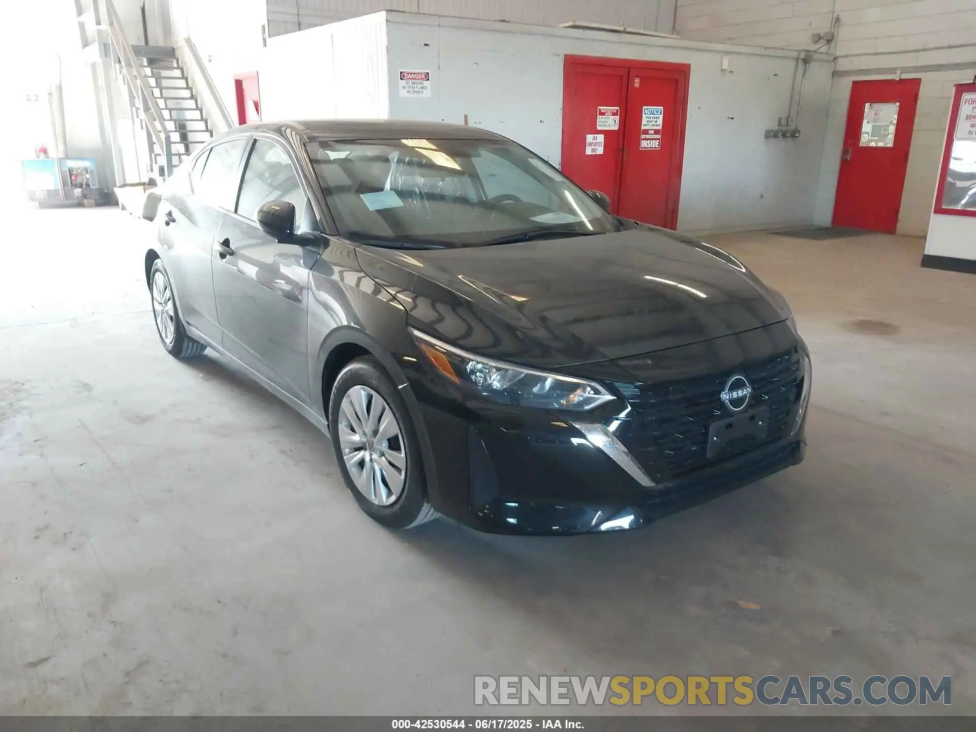 1 fotografías del automóvil dañado 3N1AB8BV5SY323073 NISSAN SENTRA 2025