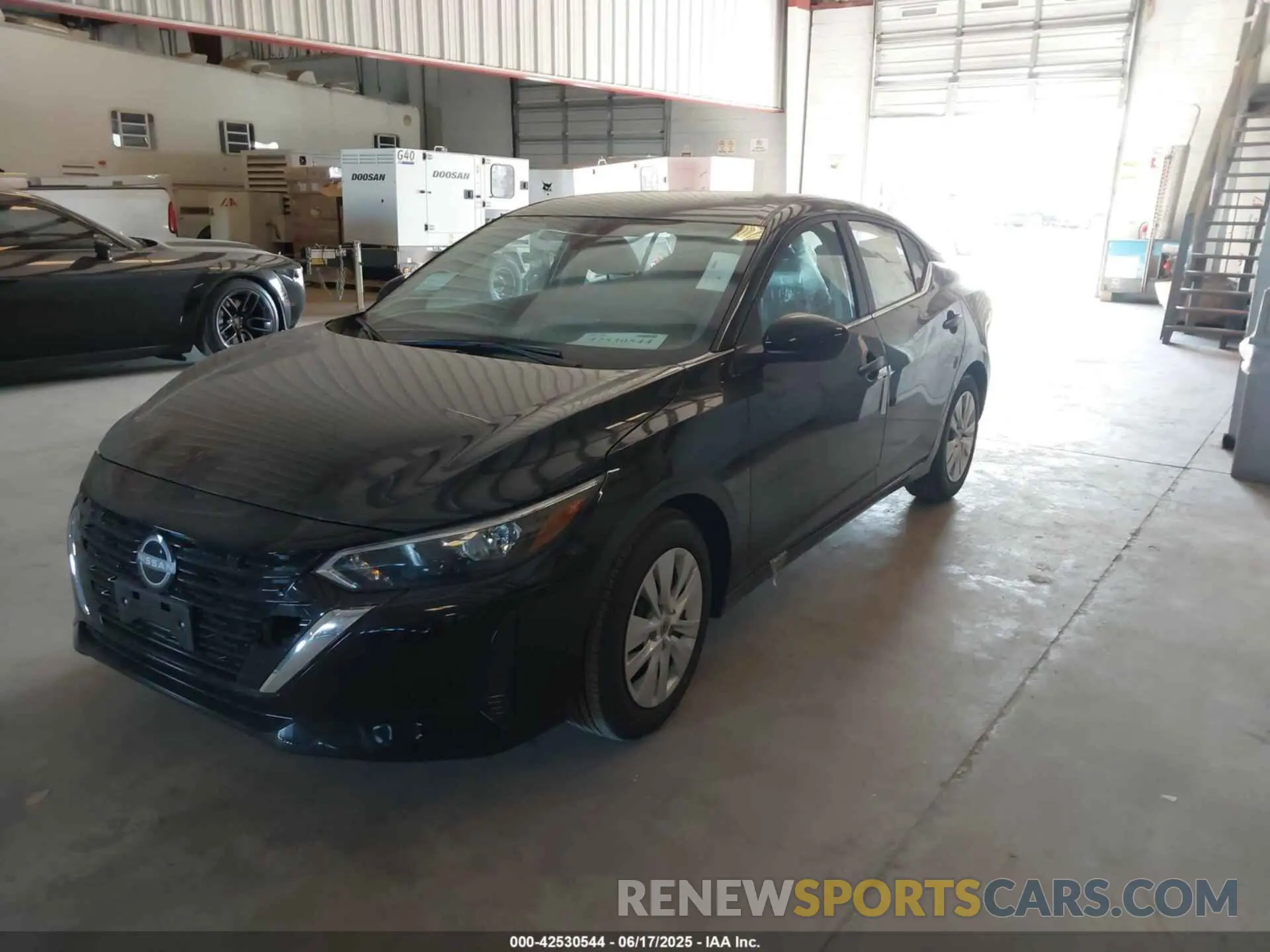 2 fotografías del automóvil dañado 3N1AB8BV5SY323073 NISSAN SENTRA 2025