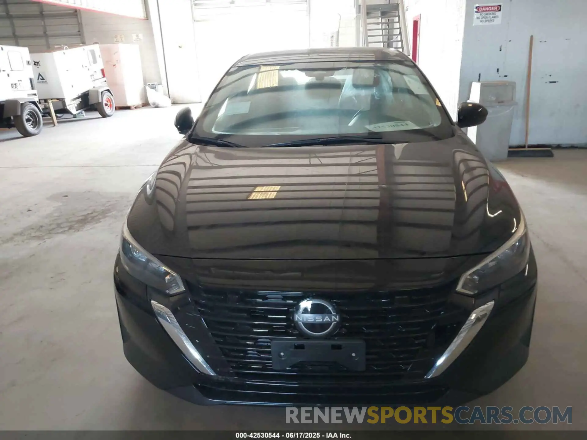 6 fotografías del automóvil dañado 3N1AB8BV5SY323073 NISSAN SENTRA 2025