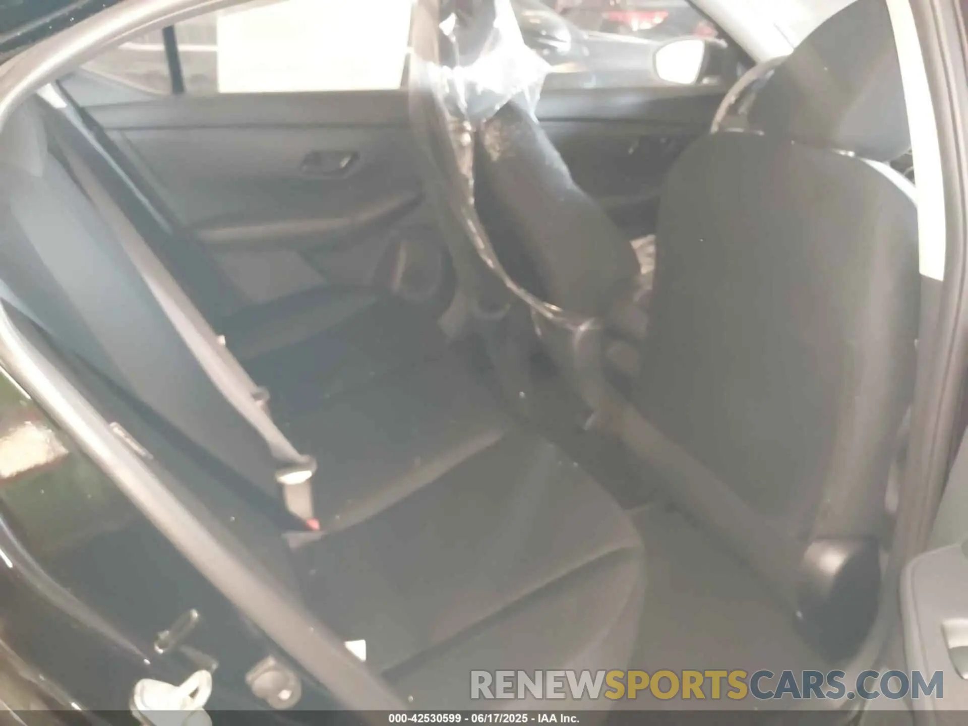 8 fotografías del automóvil dañado 3N1AB8BV5SY323669 NISSAN SENTRA 2025