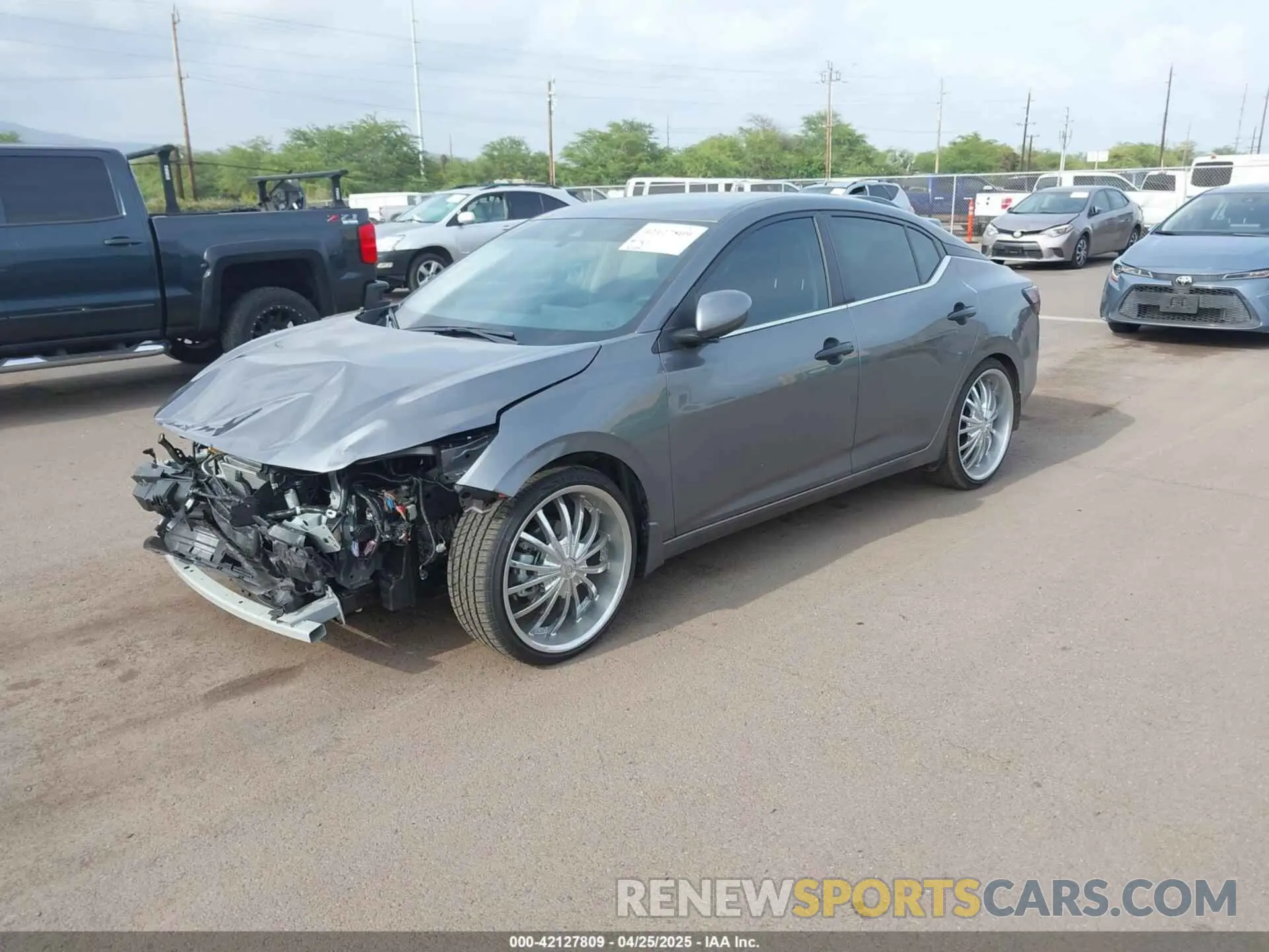 2 fotografías del automóvil dañado 3N1AB8BV6SY270013 NISSAN SENTRA 2025