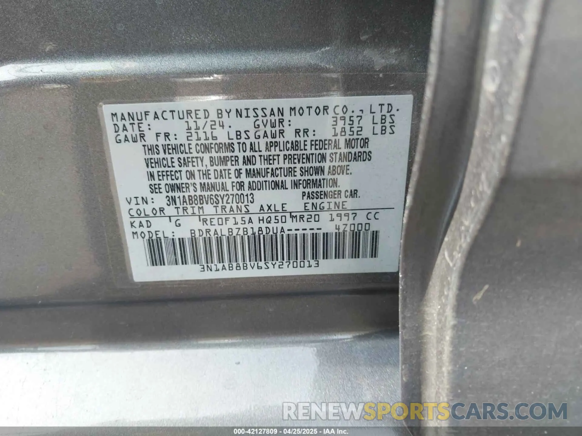 9 fotografías del automóvil dañado 3N1AB8BV6SY270013 NISSAN SENTRA 2025