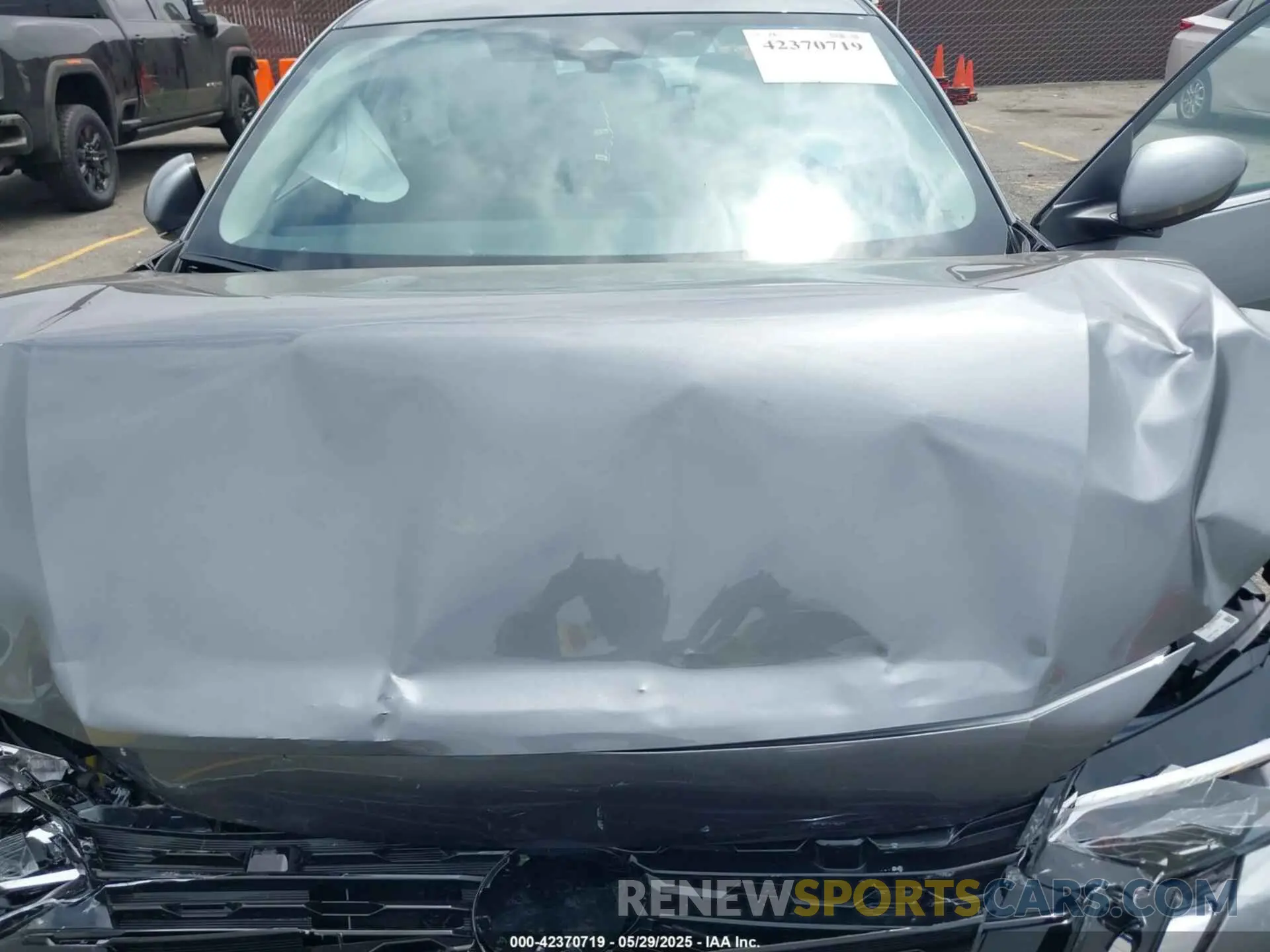 10 fotografías del automóvil dañado 3N1AB8BV6SY308789 NISSAN SENTRA 2025