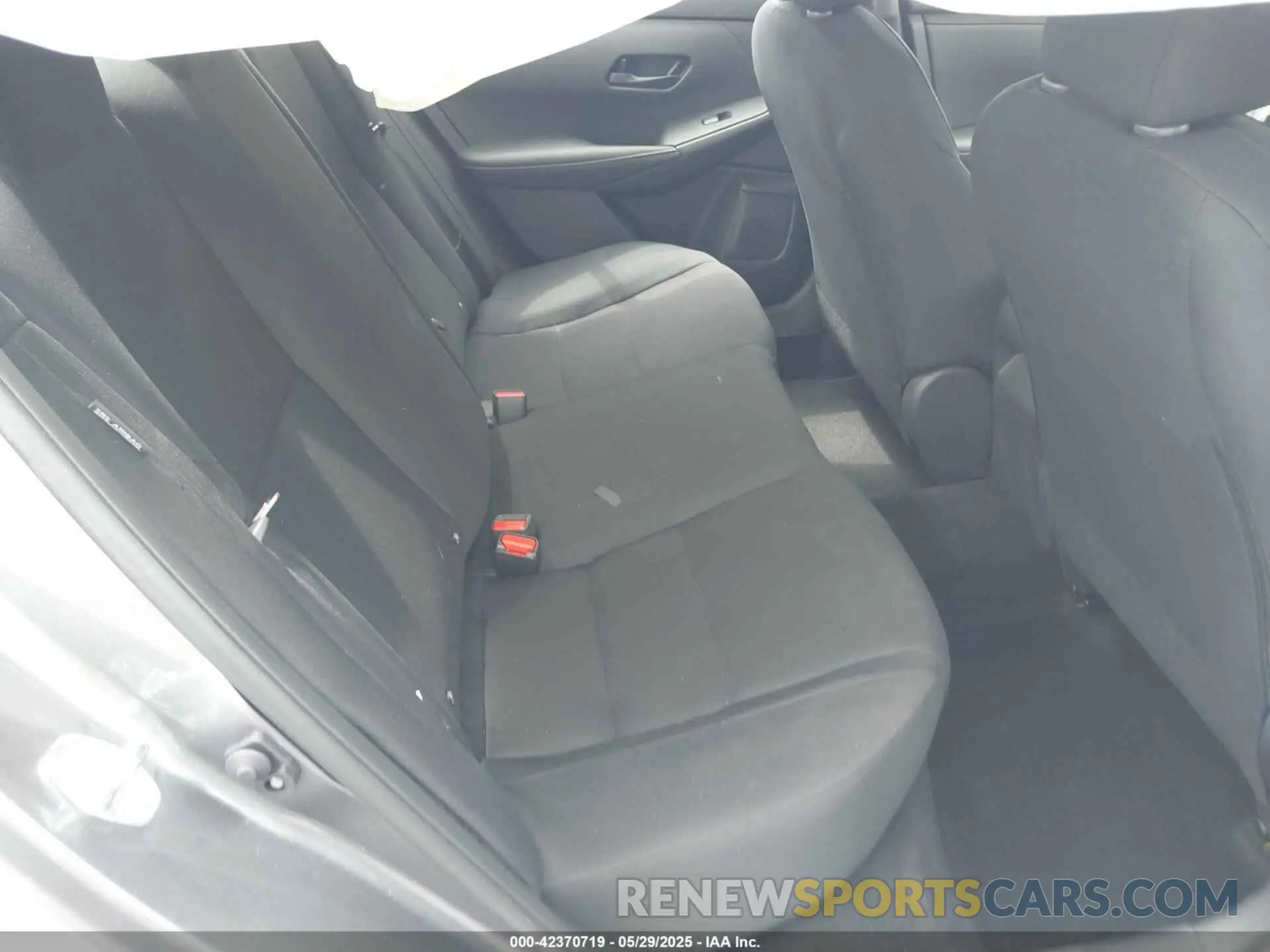 8 fotografías del automóvil dañado 3N1AB8BV6SY308789 NISSAN SENTRA 2025