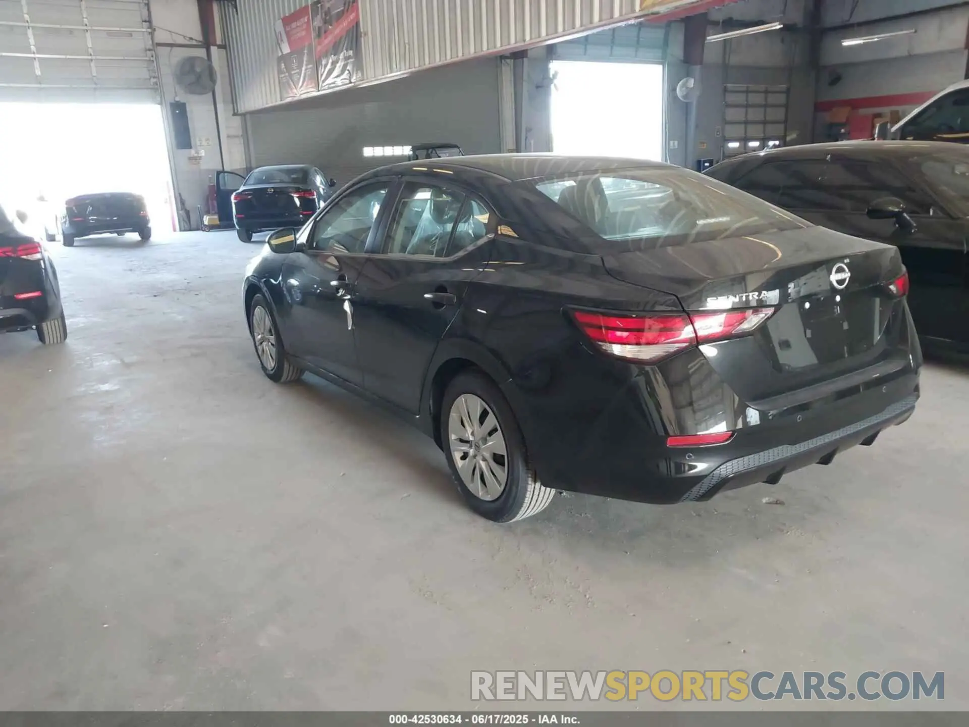 3 fotografías del automóvil dañado 3N1AB8BV6SY323423 NISSAN SENTRA 2025