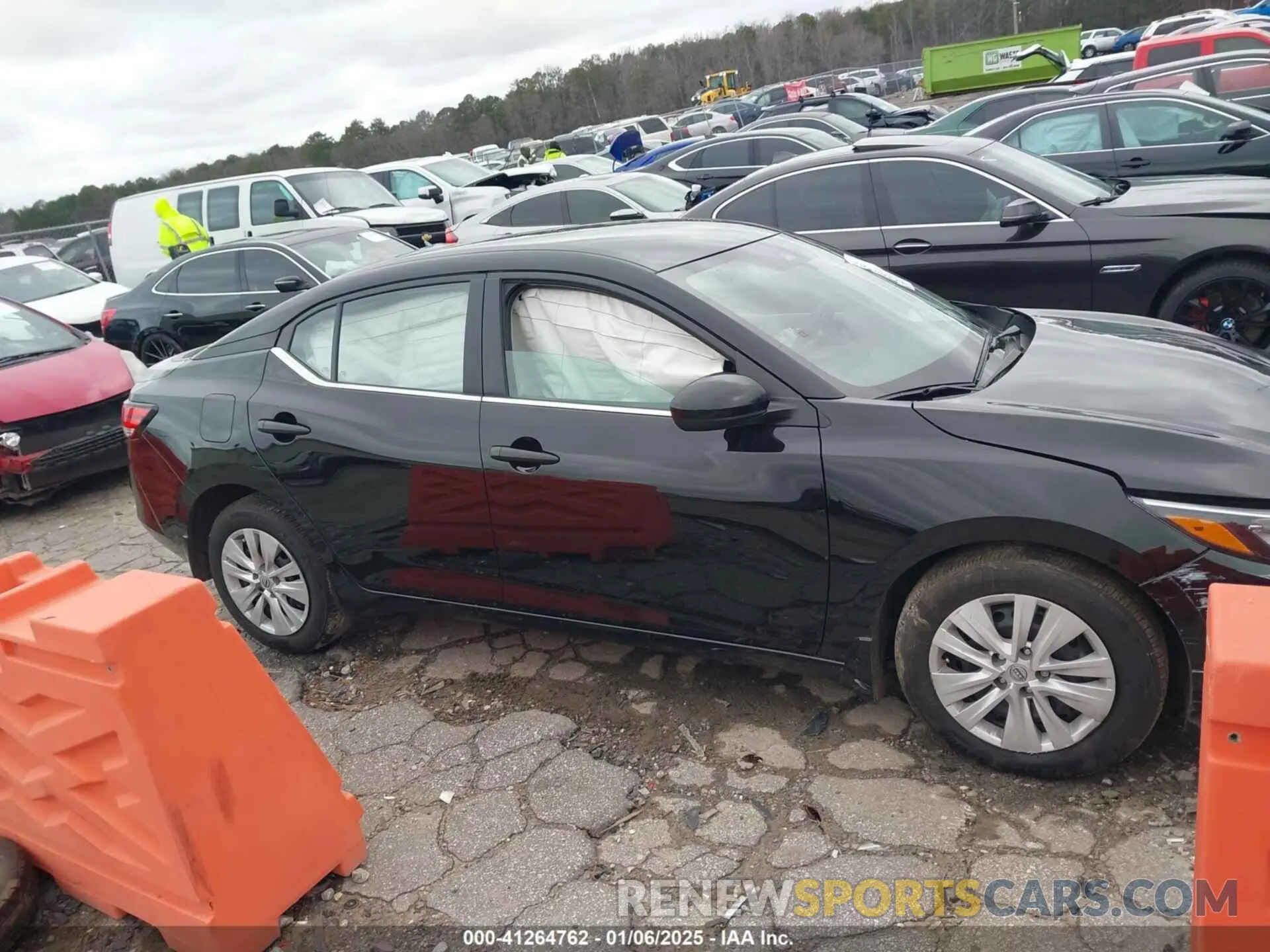 12 fotografías del automóvil dañado 3N1AB8BV7SY218700 NISSAN SENTRA 2025
