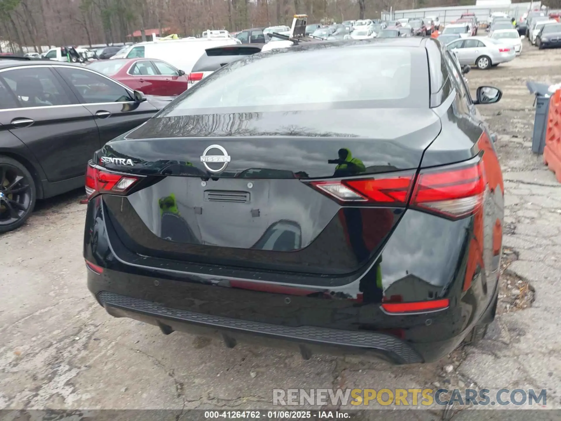 15 fotografías del automóvil dañado 3N1AB8BV7SY218700 NISSAN SENTRA 2025