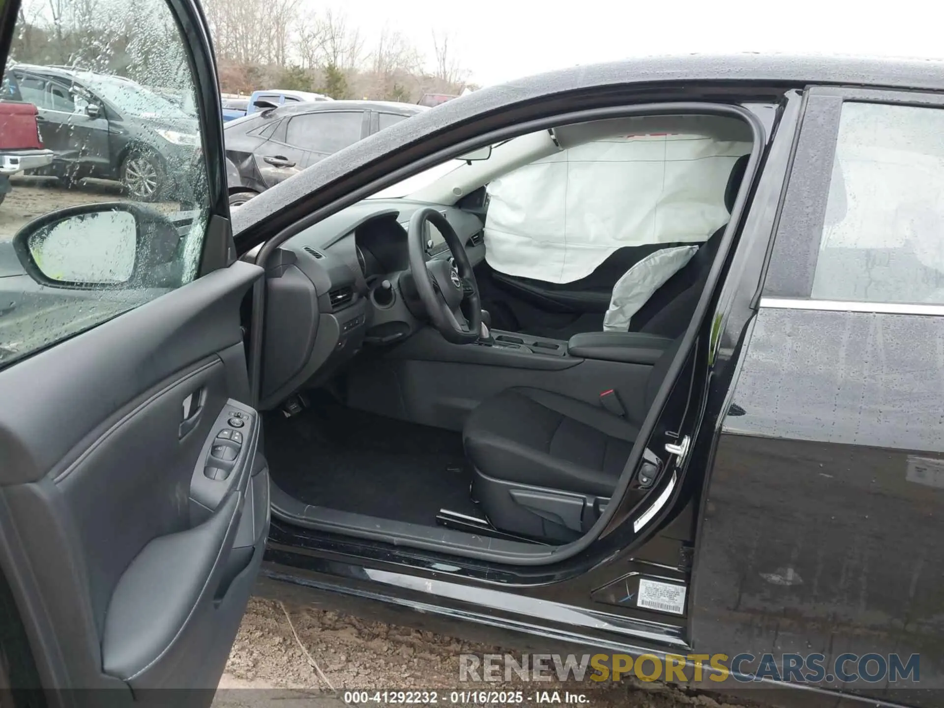 5 fotografías del automóvil dañado 3N1AB8BV7SY219426 NISSAN SENTRA 2025