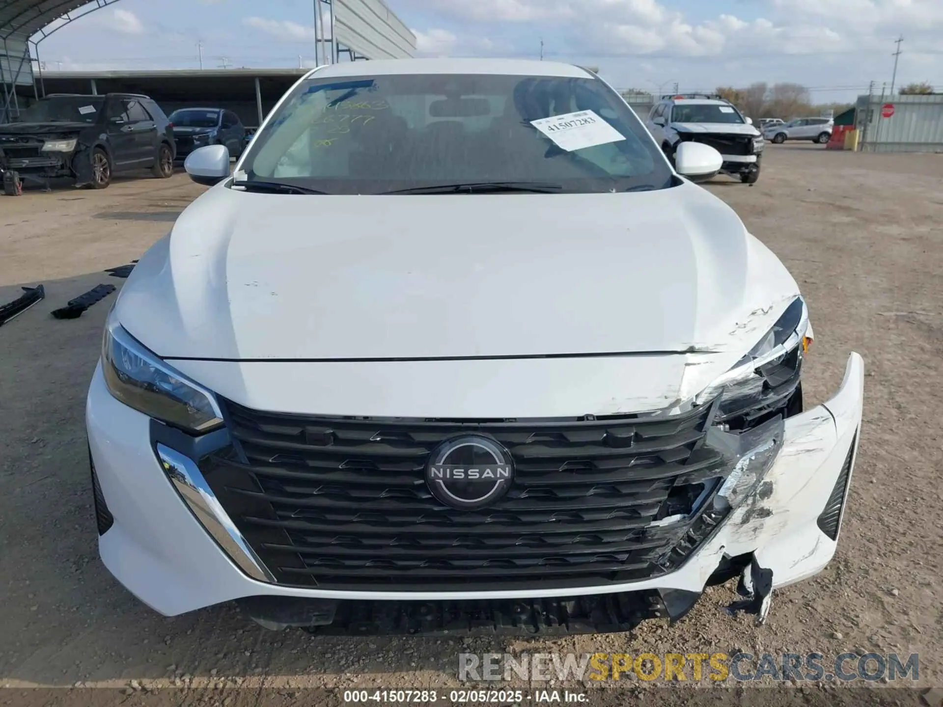 12 fotografías del automóvil dañado 3N1AB8BV7SY266777 NISSAN SENTRA 2025