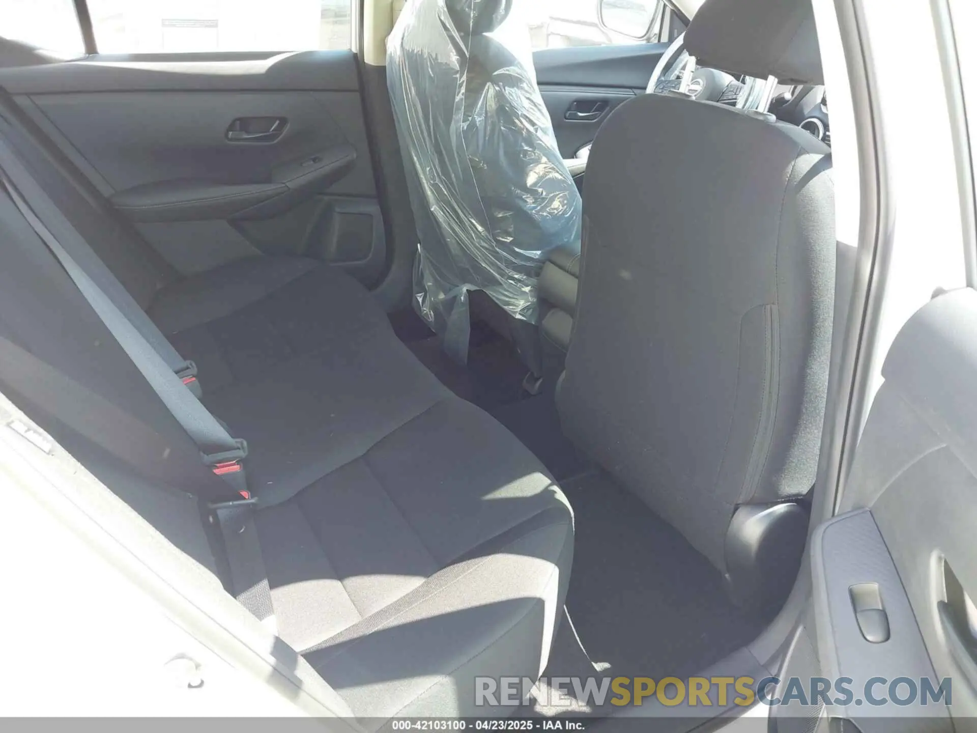 8 fotografías del automóvil dañado 3N1AB8BV8SY319938 NISSAN SENTRA 2025