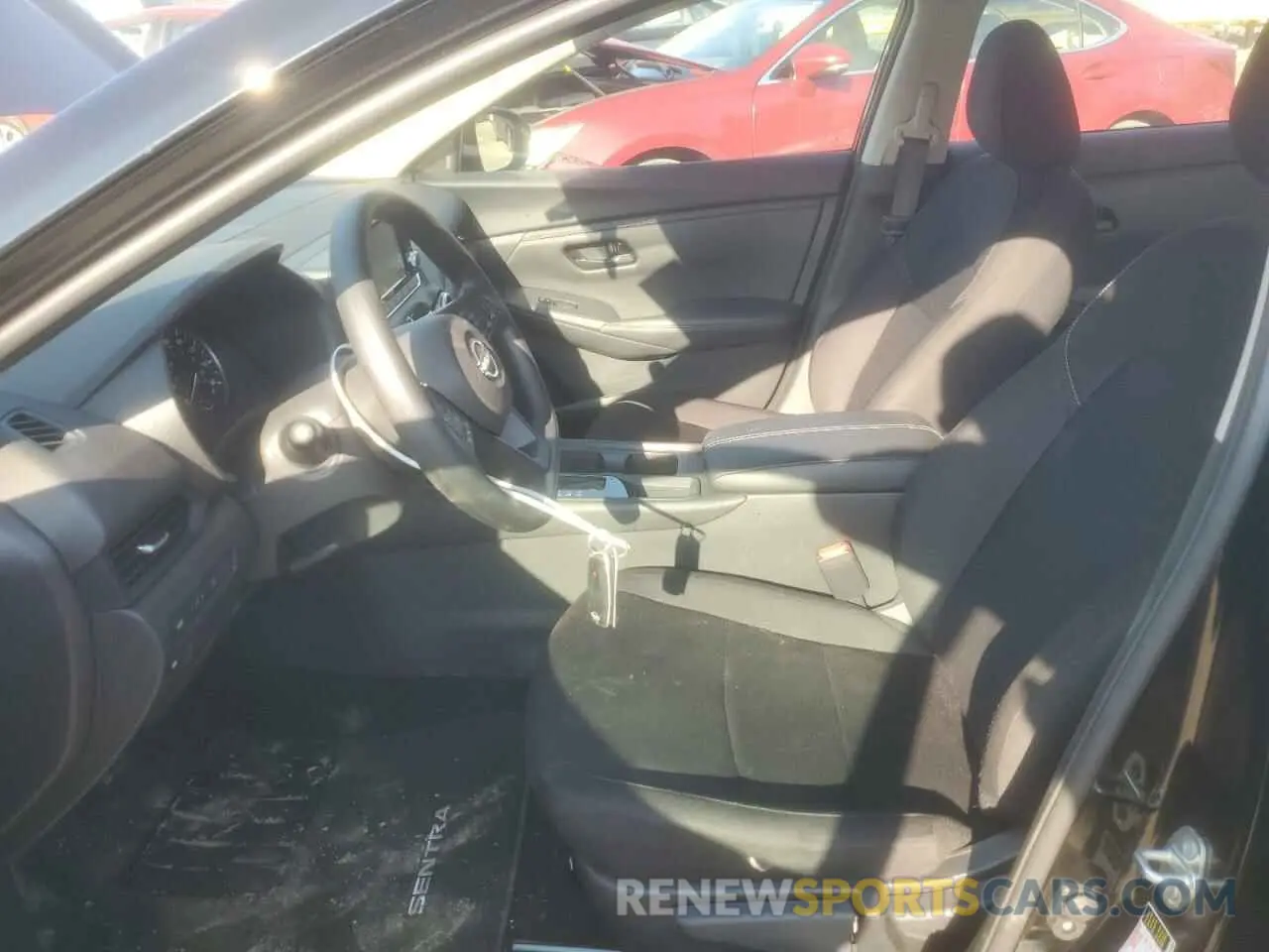 7 fotografías del automóvil dañado 3N1AB8BV9SY222506 NISSAN SENTRA 2025