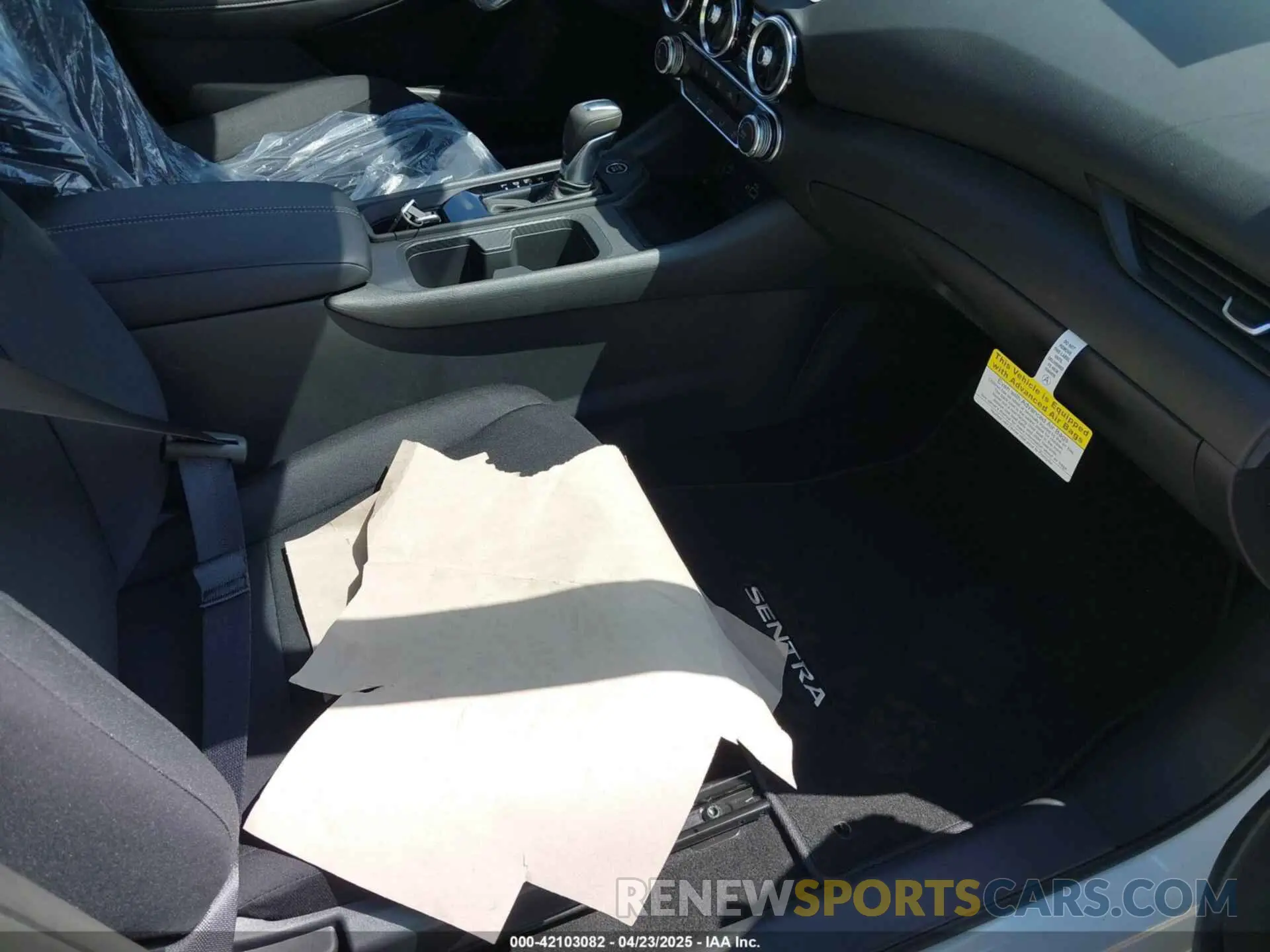 5 fotografías del automóvil dañado 3N1AB8BVXSY317737 NISSAN SENTRA 2025