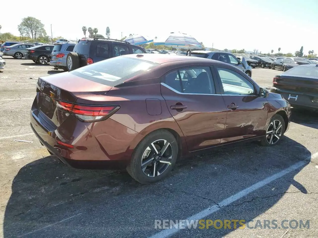 3 fotografías del automóvil dañado 3N1AB8CV0SY277585 NISSAN SENTRA 2025