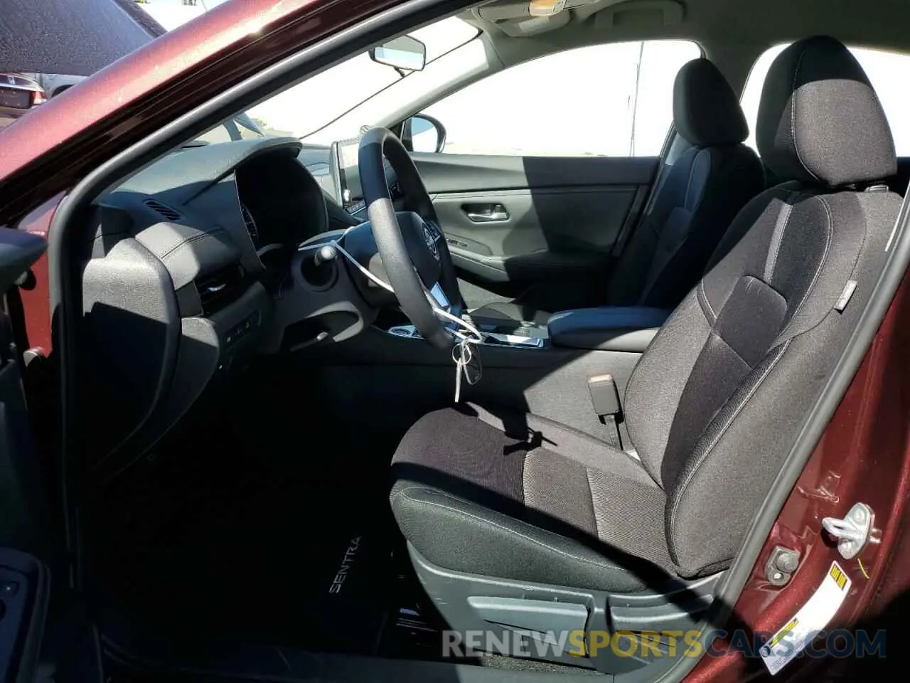 7 fotografías del automóvil dañado 3N1AB8CV0SY277585 NISSAN SENTRA 2025