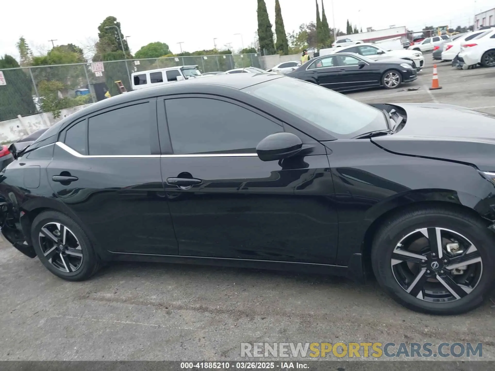 13 fotografías del automóvil dañado 3N1AB8CV1SY243431 NISSAN SENTRA 2025