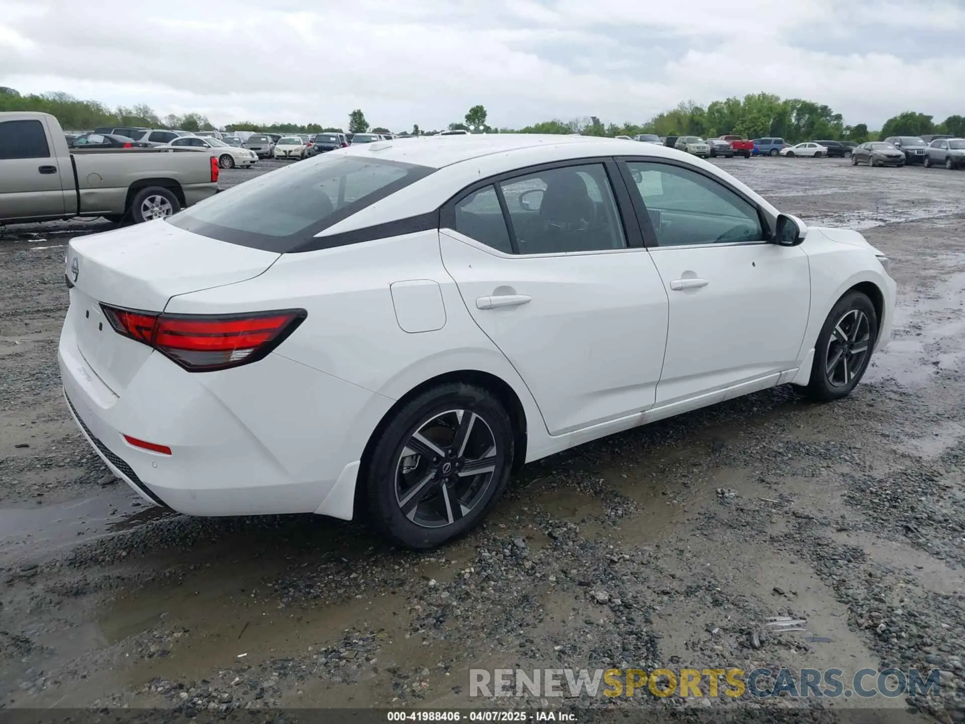4 fotografías del automóvil dañado 3N1AB8CV1SY281130 NISSAN SENTRA 2025