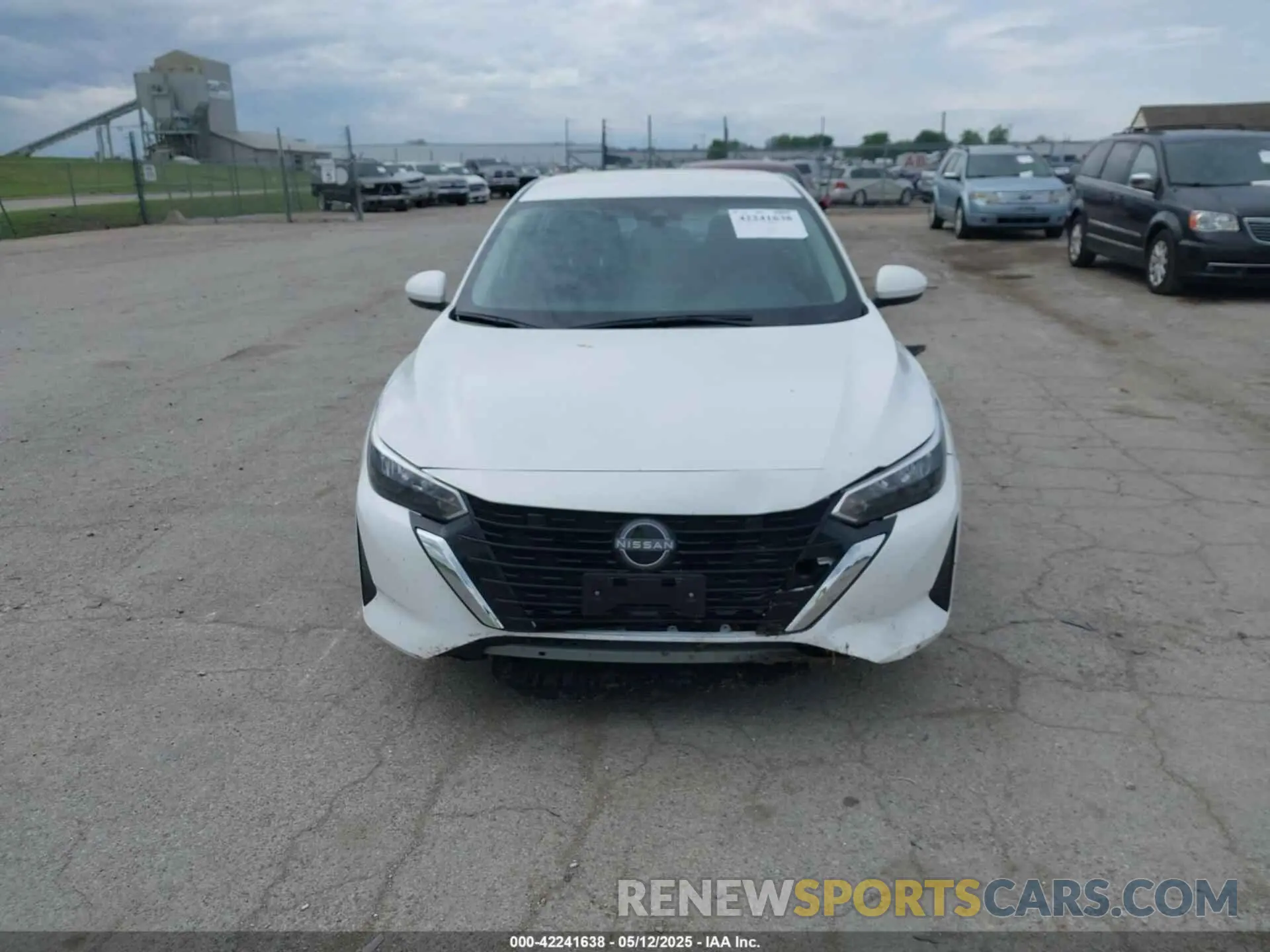 12 fotografías del automóvil dañado 3N1AB8CV2SY225357 NISSAN SENTRA 2025