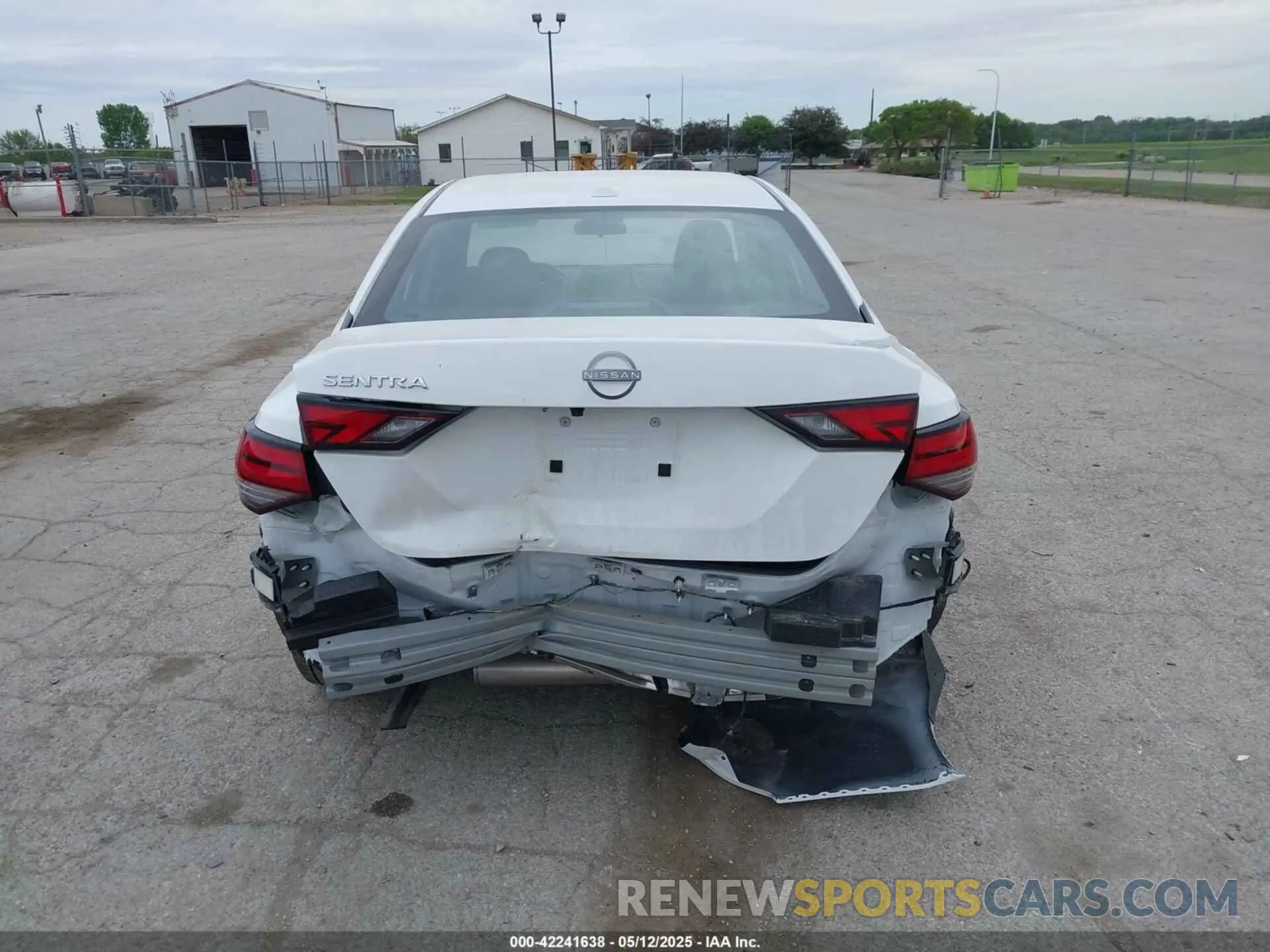 16 fotografías del automóvil dañado 3N1AB8CV2SY225357 NISSAN SENTRA 2025