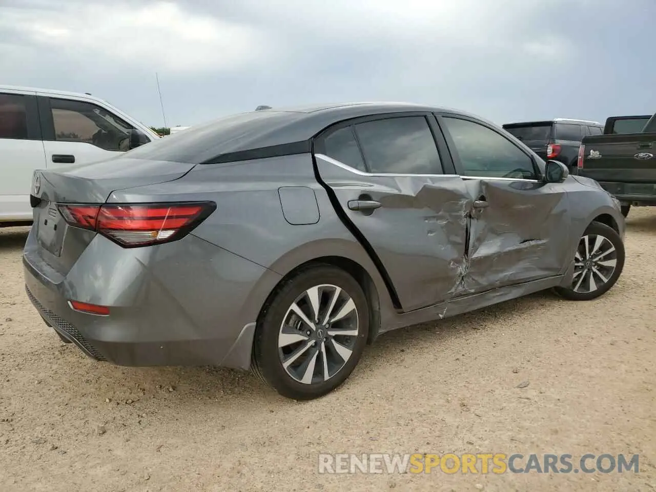 3 fotografías del automóvil dañado 3N1AB8CV2SY232468 NISSAN SENTRA 2025