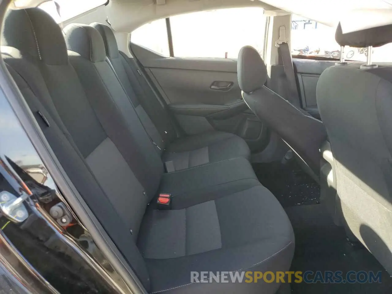 10 fotografías del automóvil dañado 3N1AB8CV2SY242028 NISSAN SENTRA 2025
