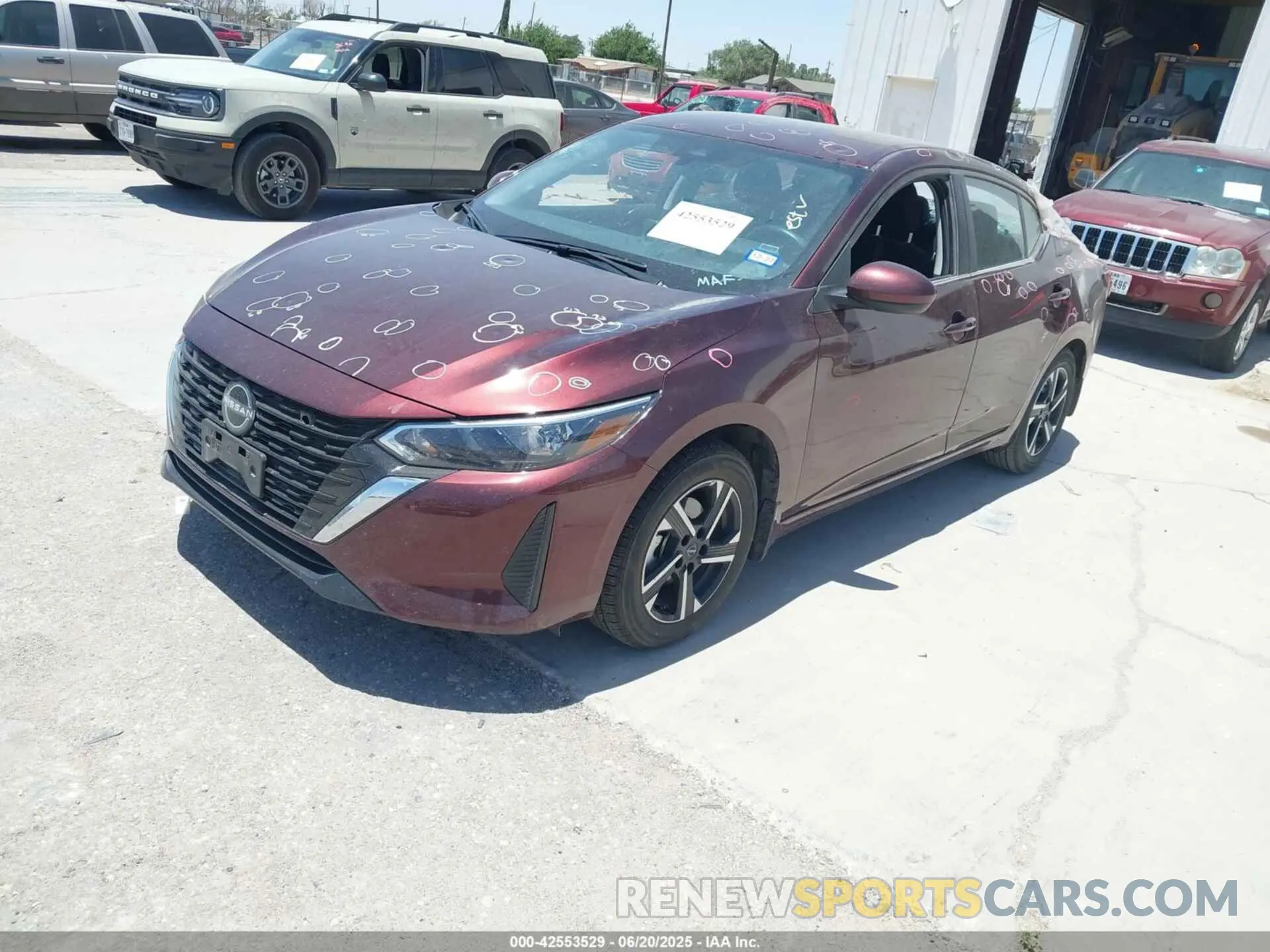 2 fotografías del automóvil dañado 3N1AB8CV2SY269777 NISSAN SENTRA 2025