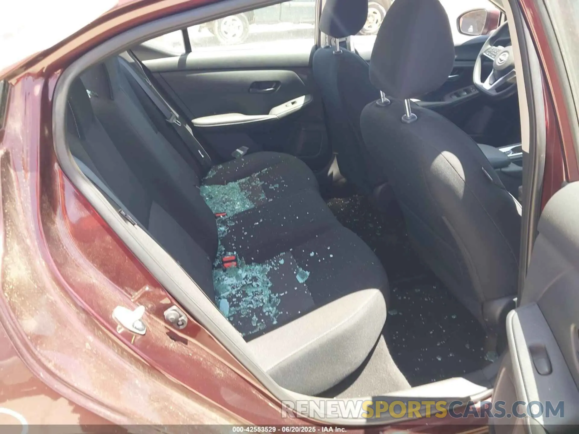 8 fotografías del automóvil dañado 3N1AB8CV2SY269777 NISSAN SENTRA 2025