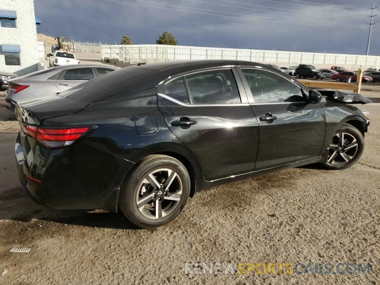 3 fotografías del automóvil dañado 3N1AB8CV3SY215291 NISSAN SENTRA 2025