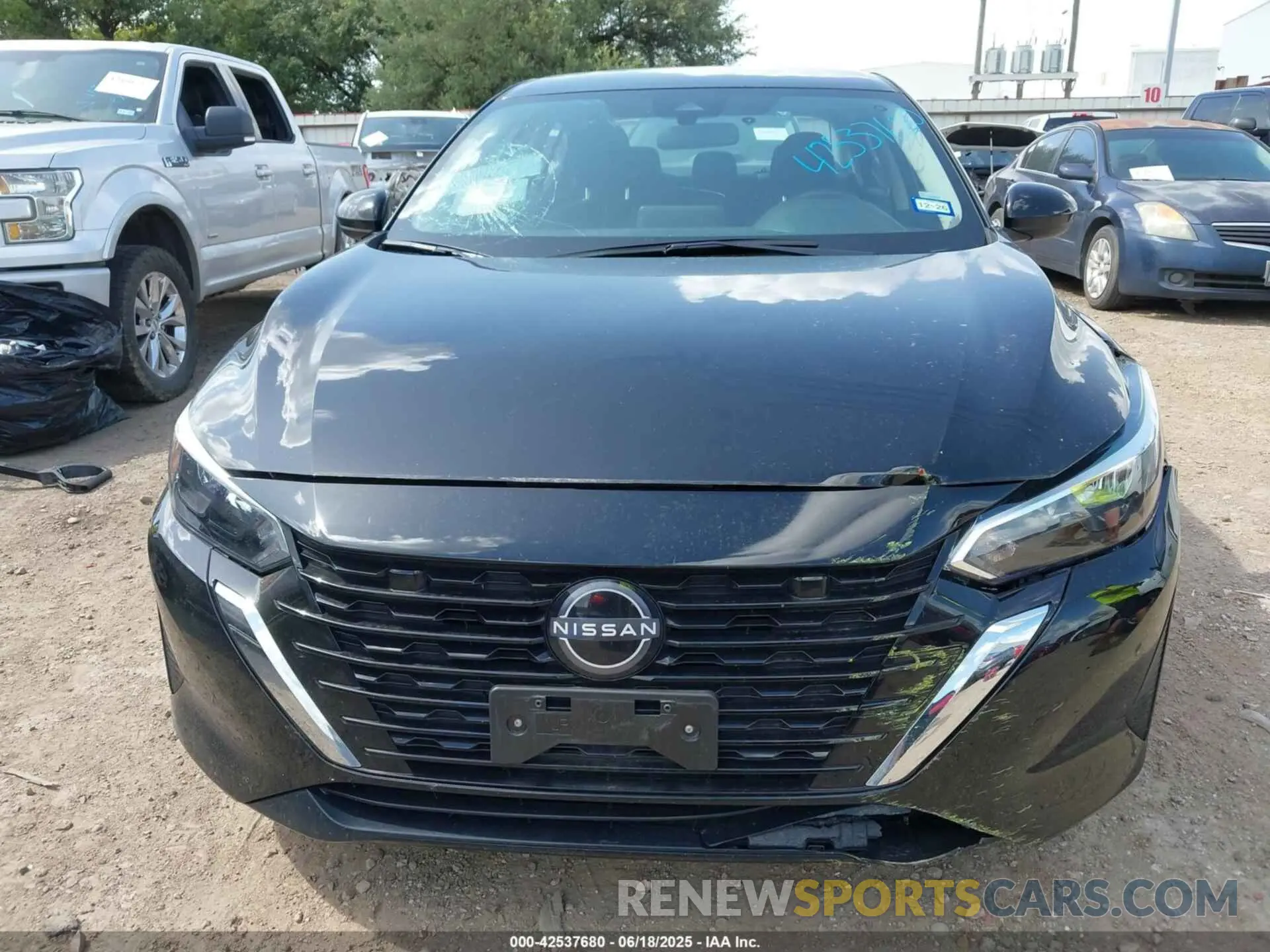 13 fotografías del automóvil dañado 3N1AB8CV3SY277242 NISSAN SENTRA 2025