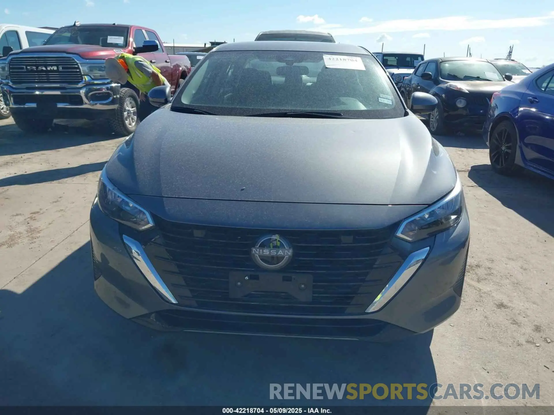 12 fotografías del automóvil dañado 3N1AB8CV3SY304407 NISSAN SENTRA 2025