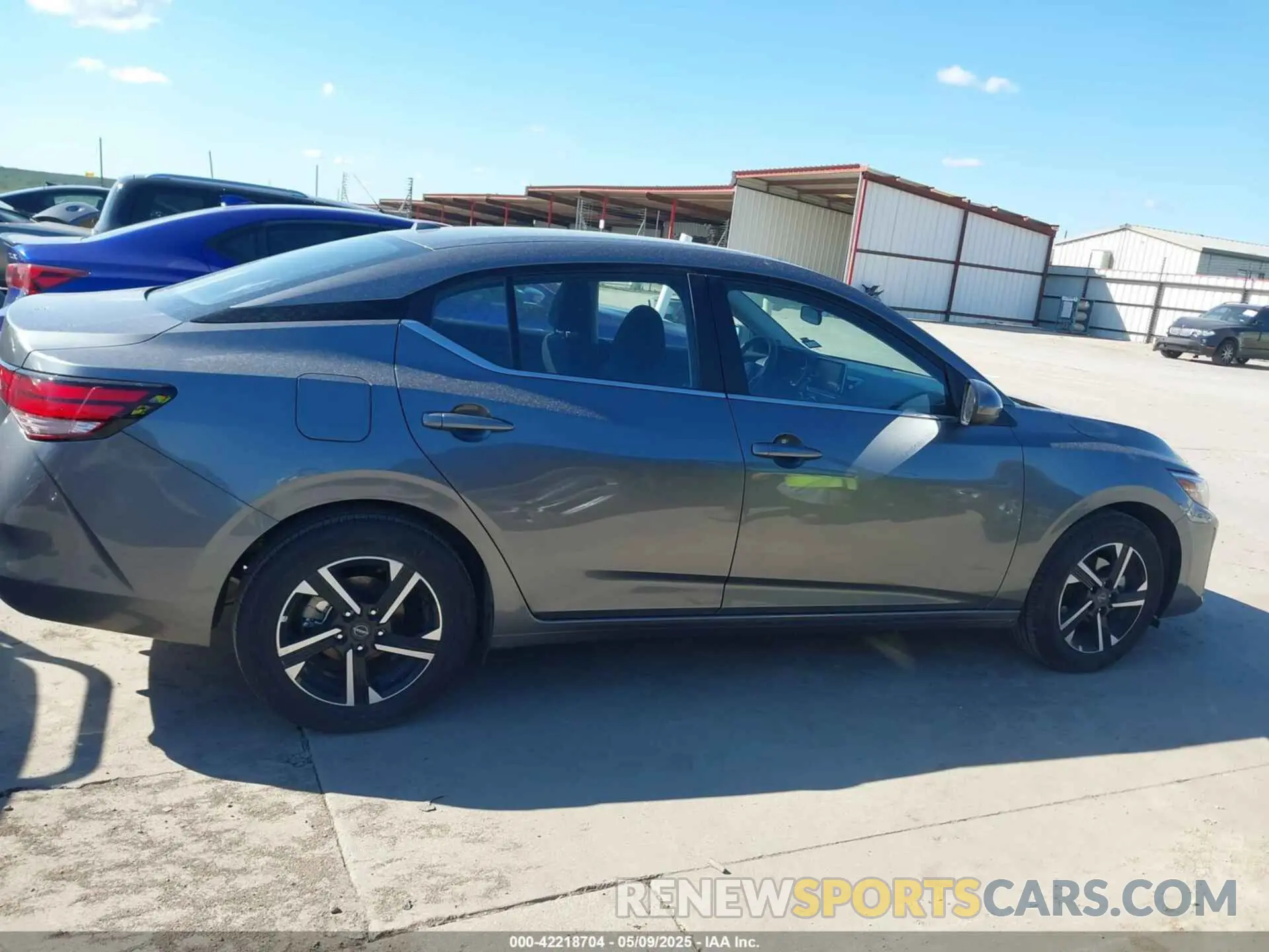 13 fotografías del automóvil dañado 3N1AB8CV3SY304407 NISSAN SENTRA 2025