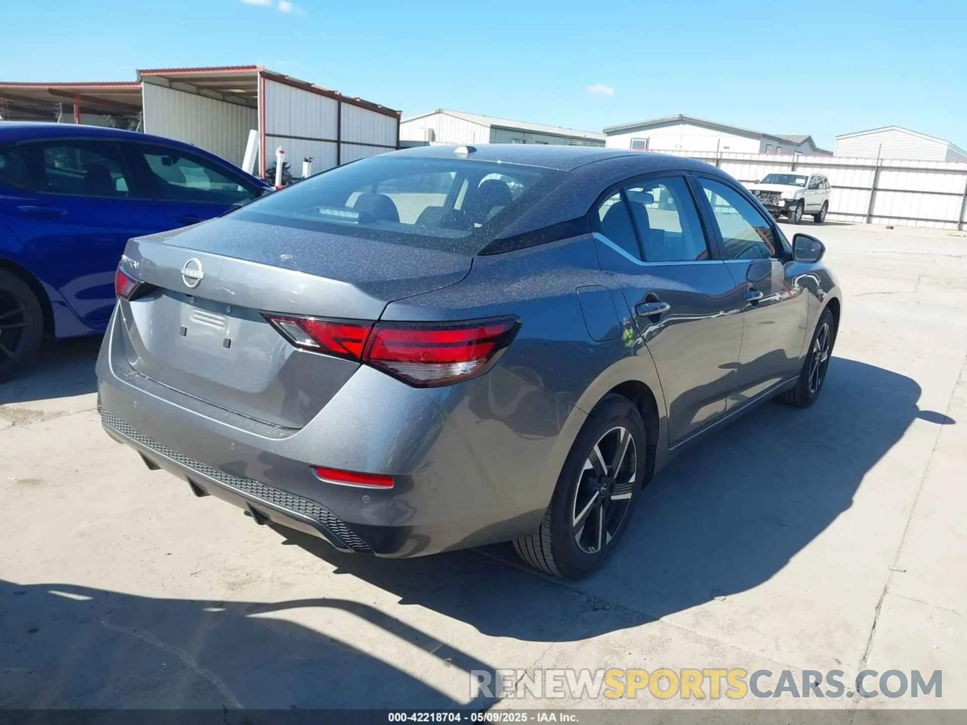 4 fotografías del automóvil dañado 3N1AB8CV3SY304407 NISSAN SENTRA 2025