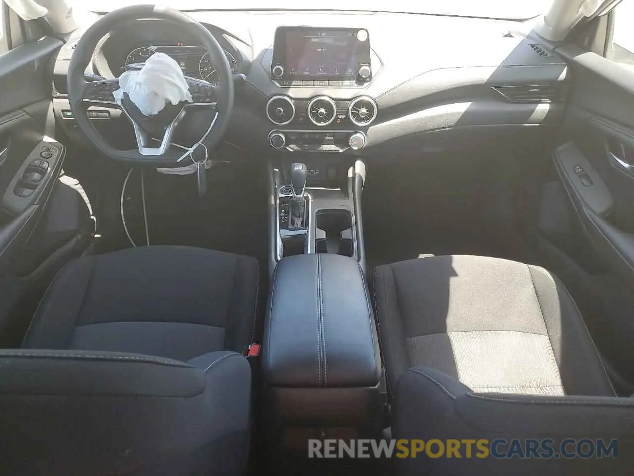 8 fotografías del automóvil dañado 3N1AB8CV4SY209581 NISSAN SENTRA 2025
