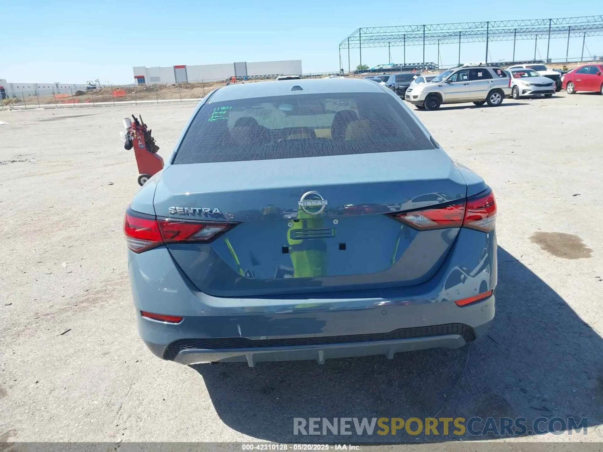 16 fotografías del automóvil dañado 3N1AB8CV4SY216420 NISSAN SENTRA 2025