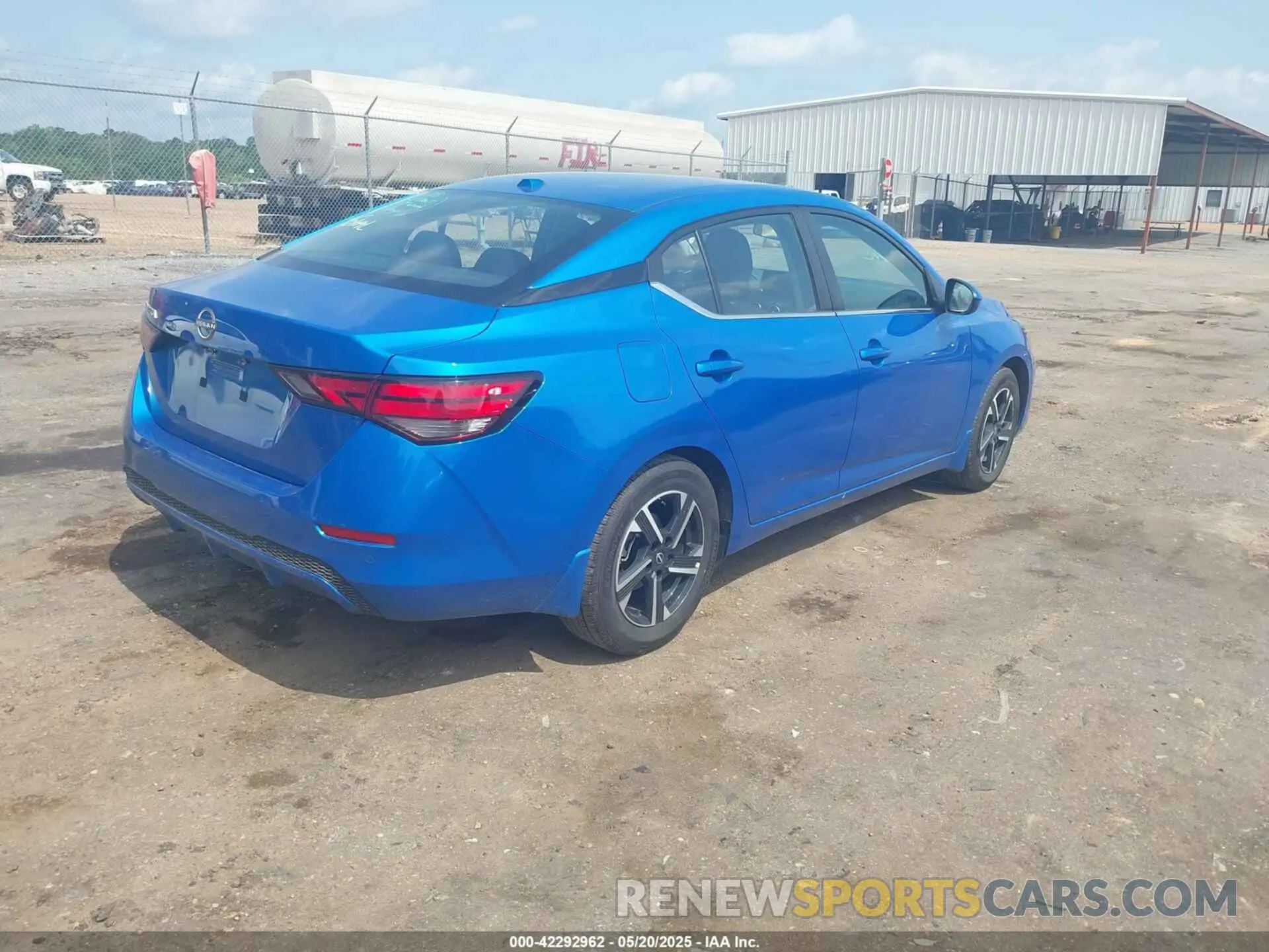 4 fotografías del automóvil dañado 3N1AB8CV4SY276309 NISSAN SENTRA 2025