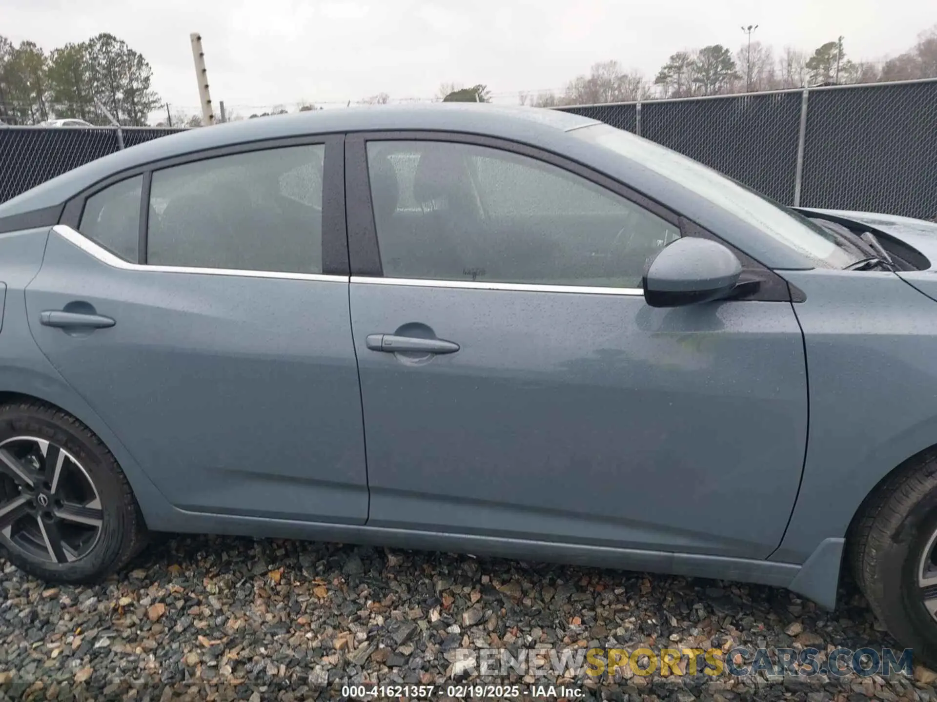 13 fotografías del automóvil dañado 3N1AB8CV4SY277637 NISSAN SENTRA 2025
