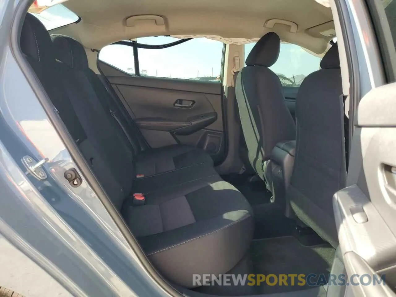 10 fotografías del automóvil dañado 3N1AB8CV5SY212635 NISSAN SENTRA 2025