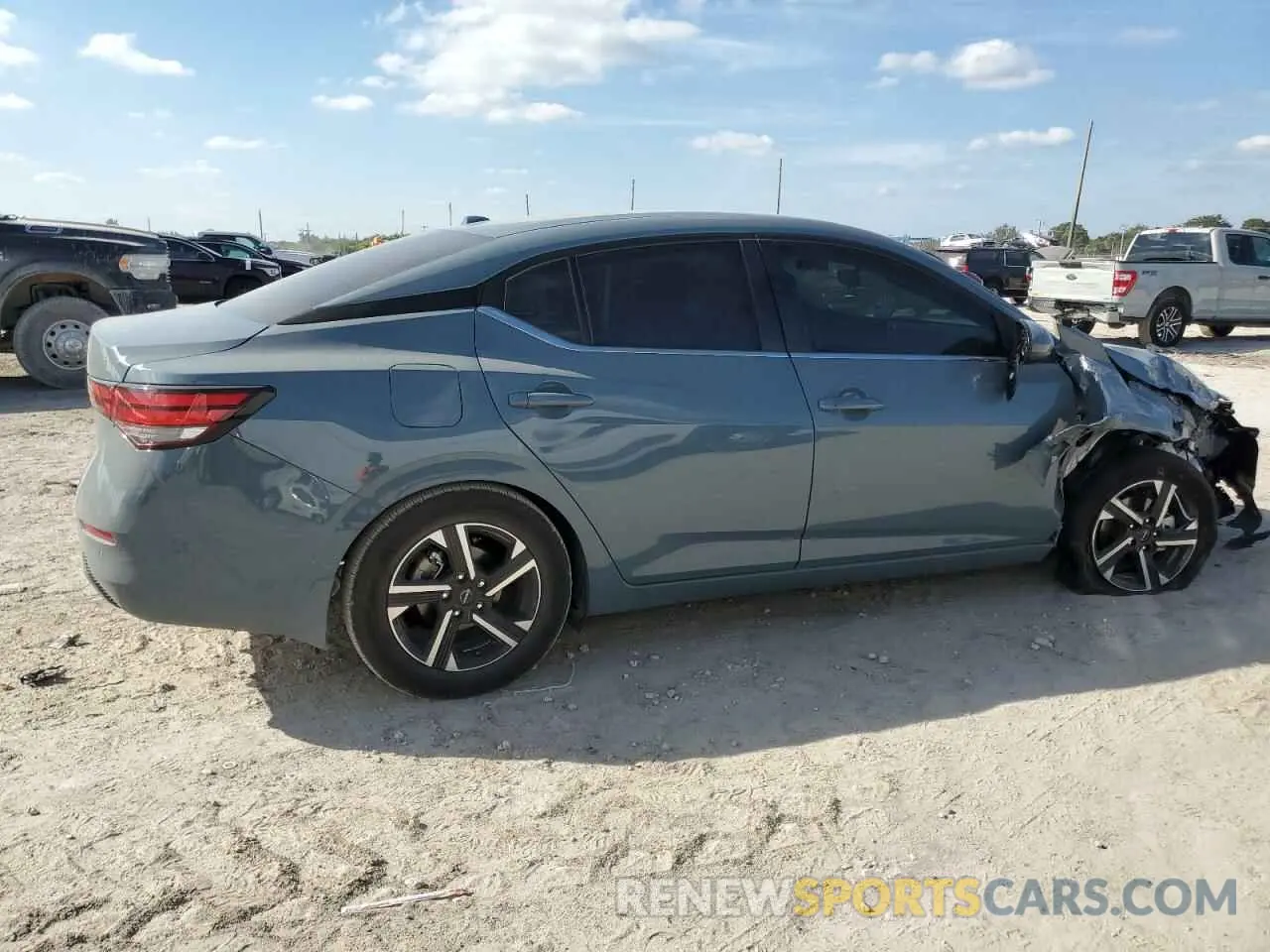 3 fotografías del automóvil dañado 3N1AB8CV5SY212635 NISSAN SENTRA 2025