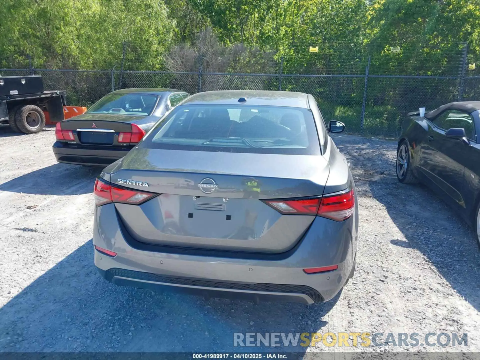 16 fotografías del automóvil dañado 3N1AB8CV5SY275279 NISSAN SENTRA 2025