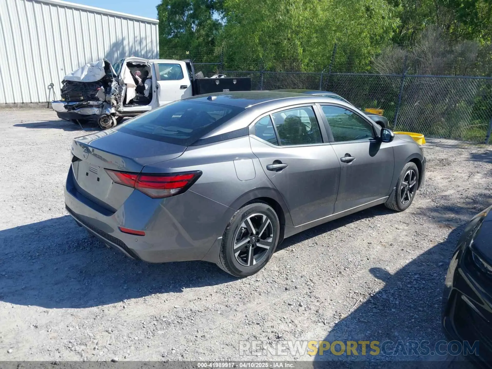 4 fotografías del automóvil dañado 3N1AB8CV5SY275279 NISSAN SENTRA 2025