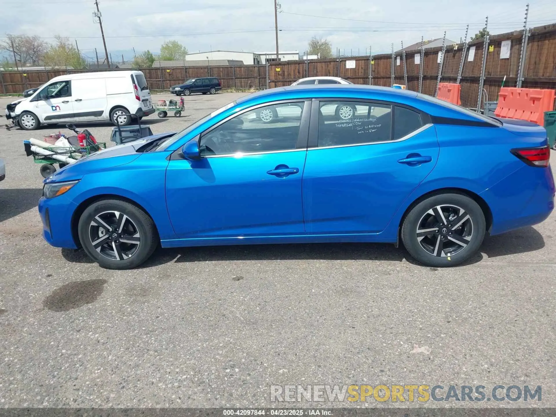14 fotografías del automóvil dañado 3N1AB8CV5SY289697 NISSAN SENTRA 2025