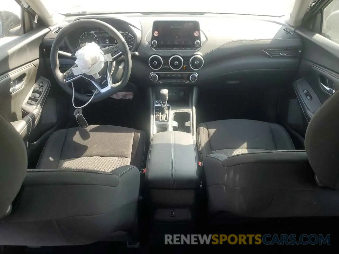 8 fotografías del automóvil dañado 3N1AB8CV6SY280880 NISSAN SENTRA 2025