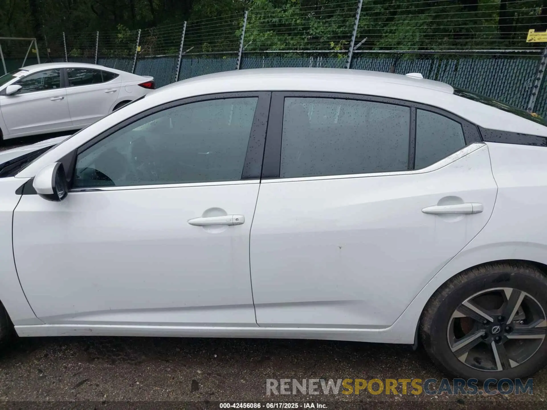 15 fotografías del automóvil dañado 3N1AB8CV7SY209607 NISSAN SENTRA 2025