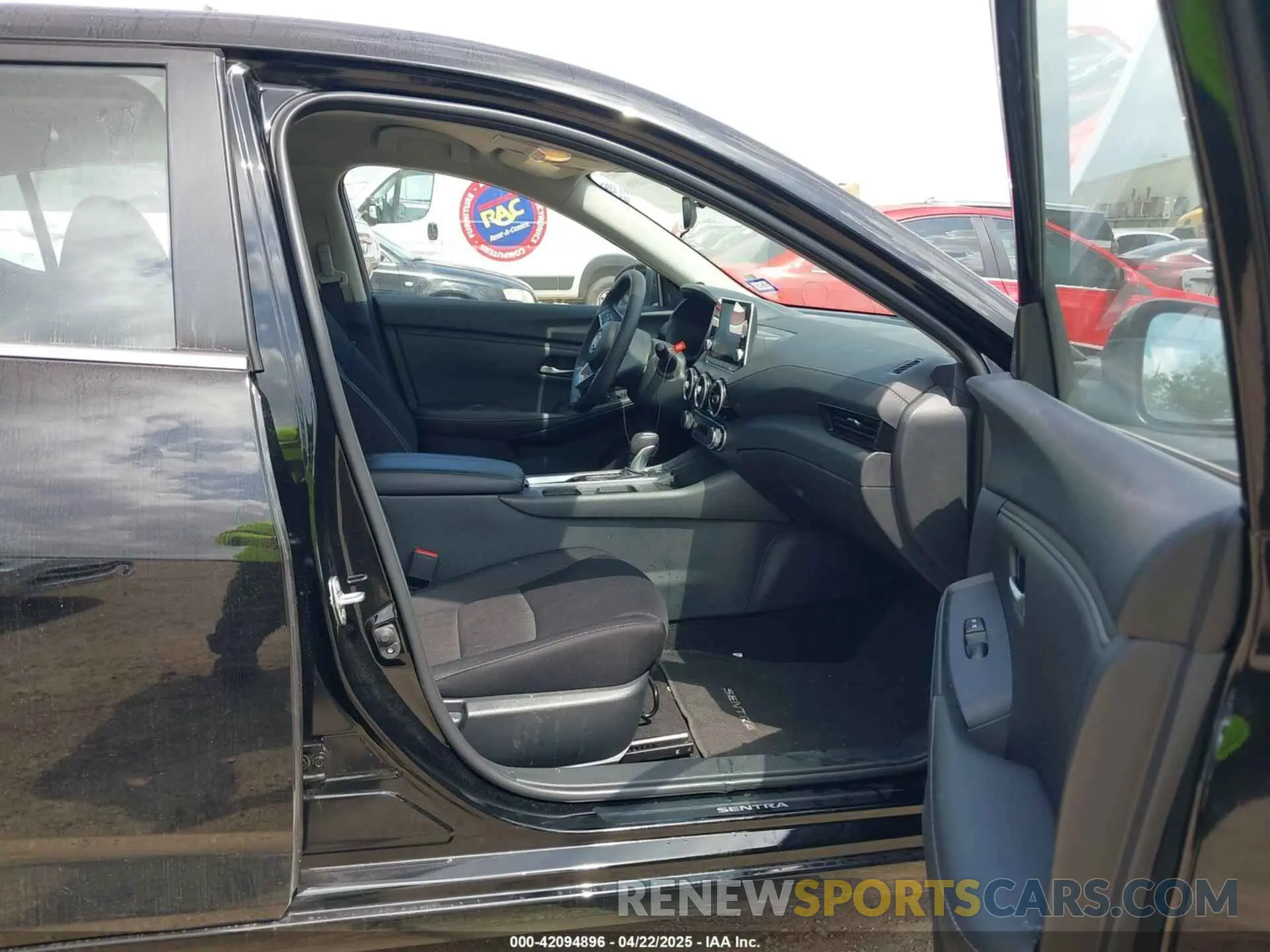 5 fotografías del automóvil dañado 3N1AB8CV7SY277261 NISSAN SENTRA 2025