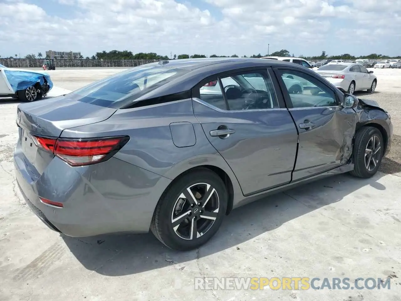 3 fotografías del automóvil dañado 3N1AB8CV7SY286722 NISSAN SENTRA 2025